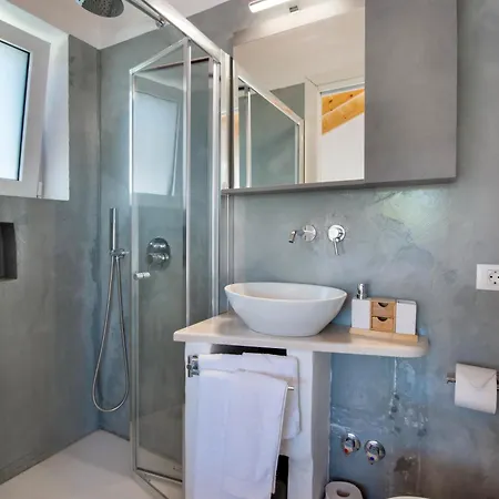 Island Breeze Villa Gaios