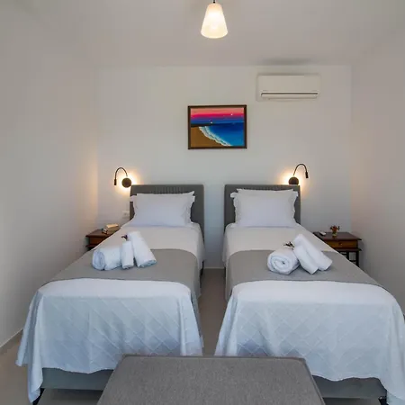 Island Breeze Villa